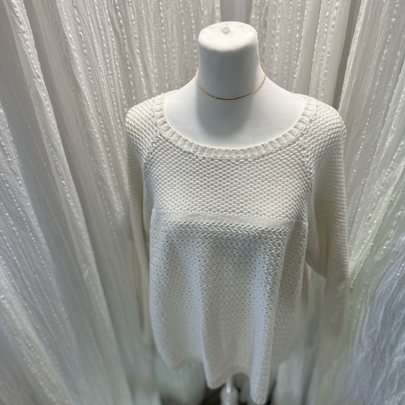 SOLD White Michael Kors knit sweater size large - Picture 4 of 10